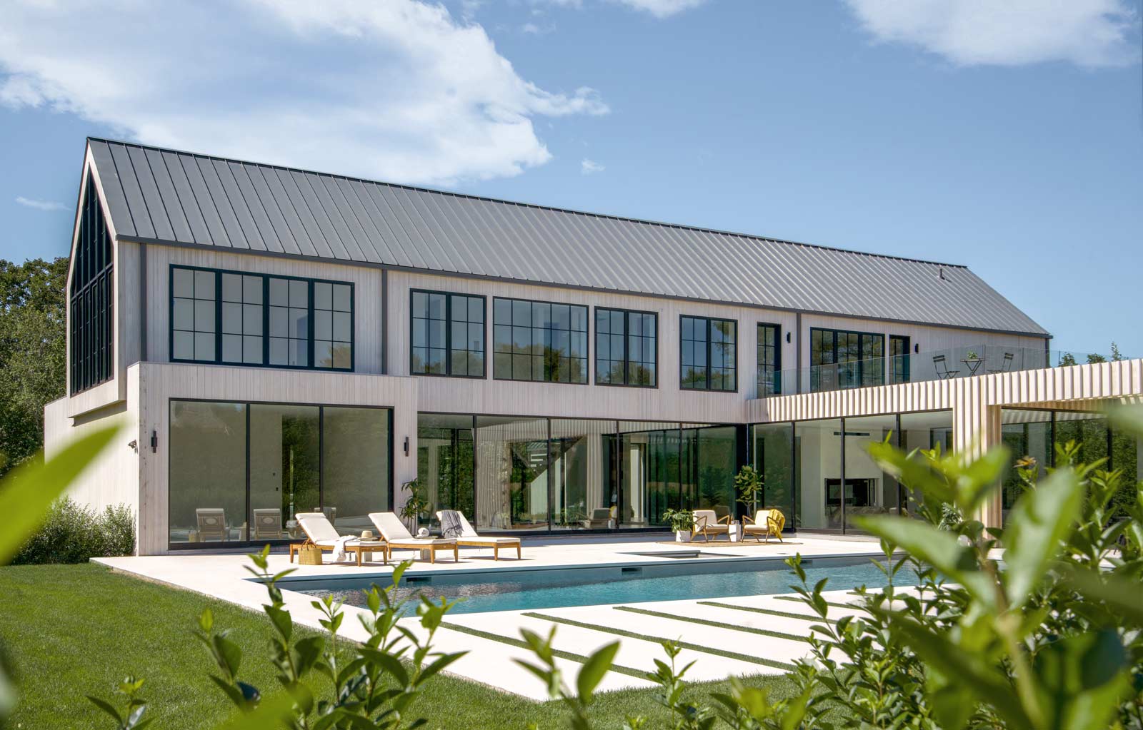 modern farmhouse architecture and modern pool landscape architecture