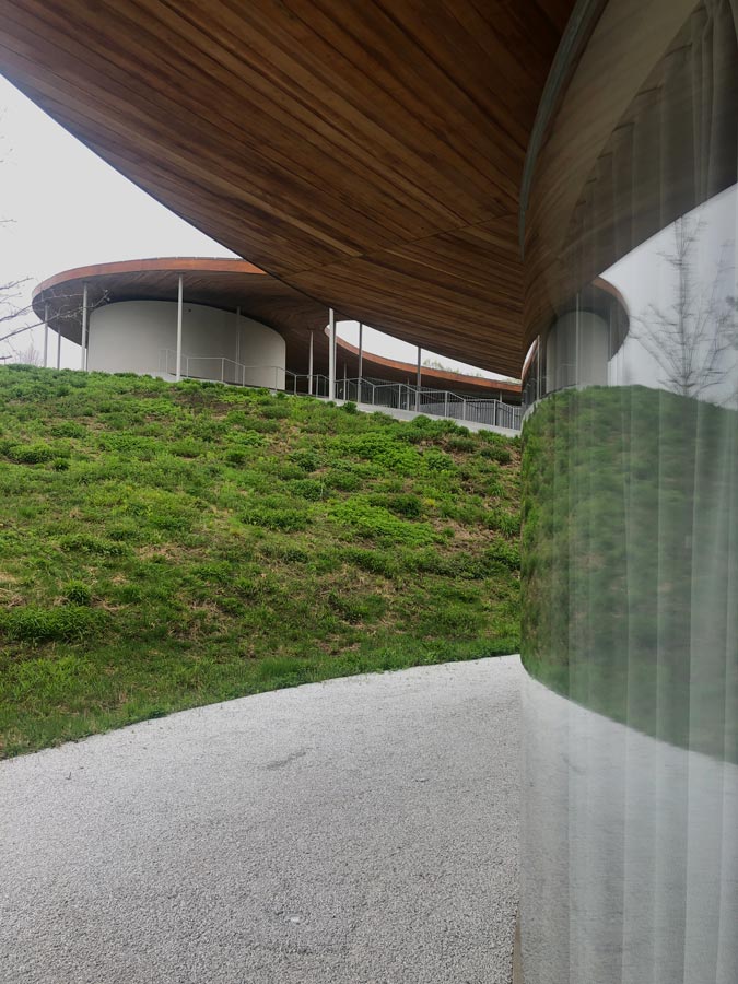UP STUDIO architects visits Grace Farms : Curved Glass and Rounded Wood Soffit Detail
