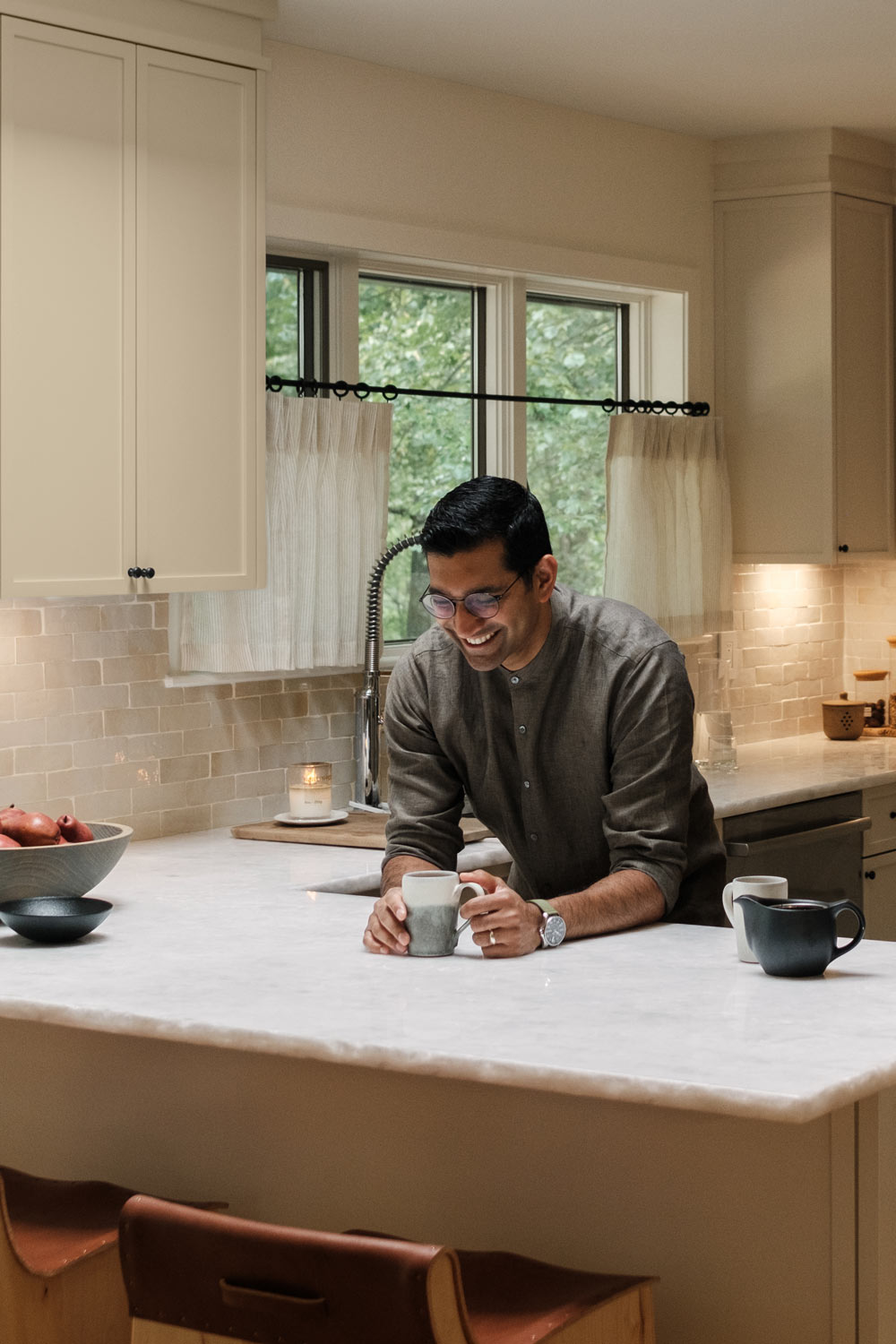 warm soft modern kitchen interior design with custom cabinet fronts